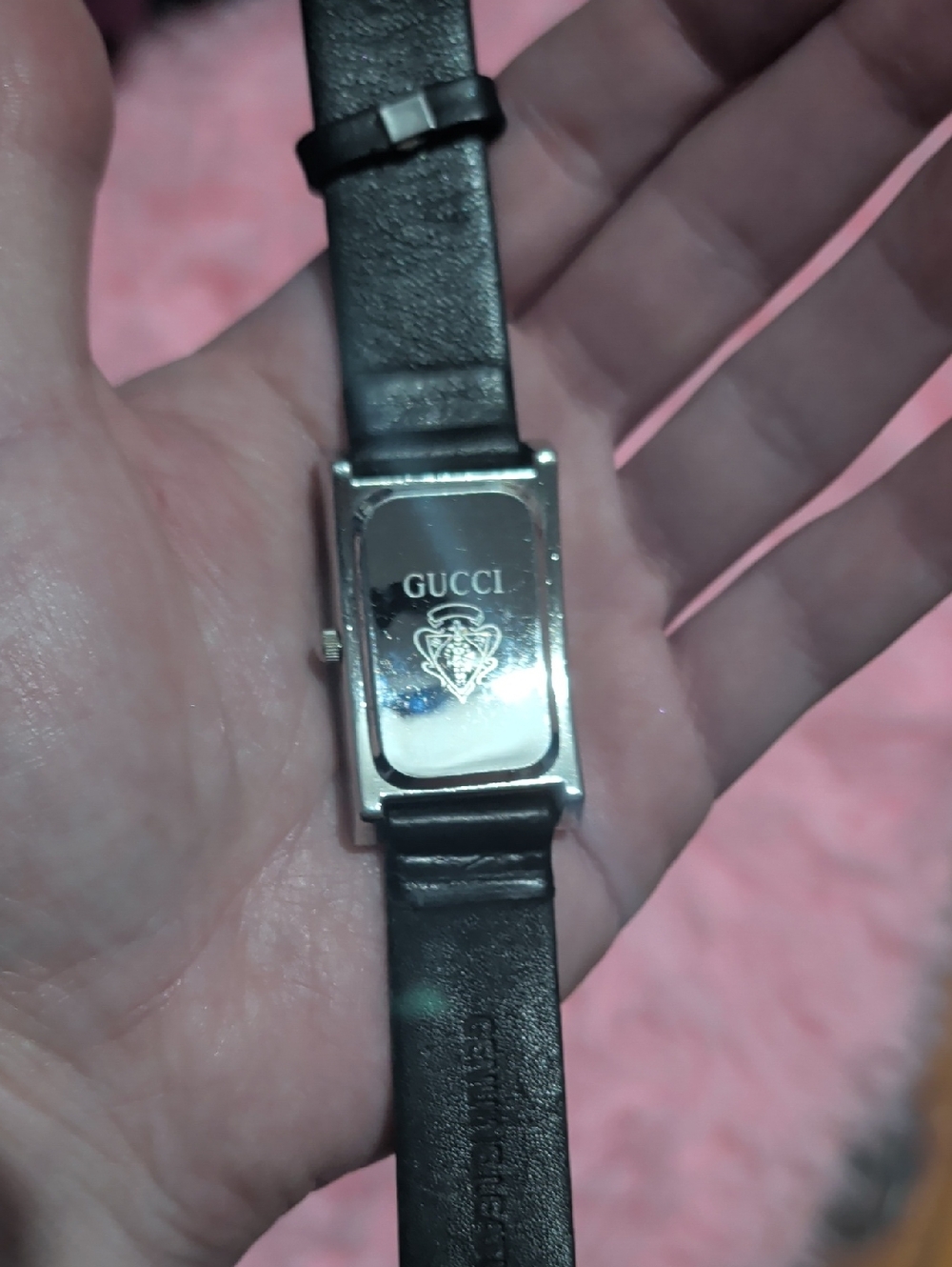 Vintage Gucci Tank Watch - Silver/Grey Dial - Black Genuine Leather - Picture 6 of 11